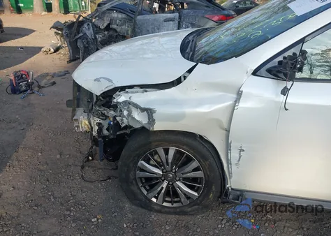 2018 Nissan Pathfinder Sv z USA, uszkodzony, nr VIN 5N1DR2MN7JC647144